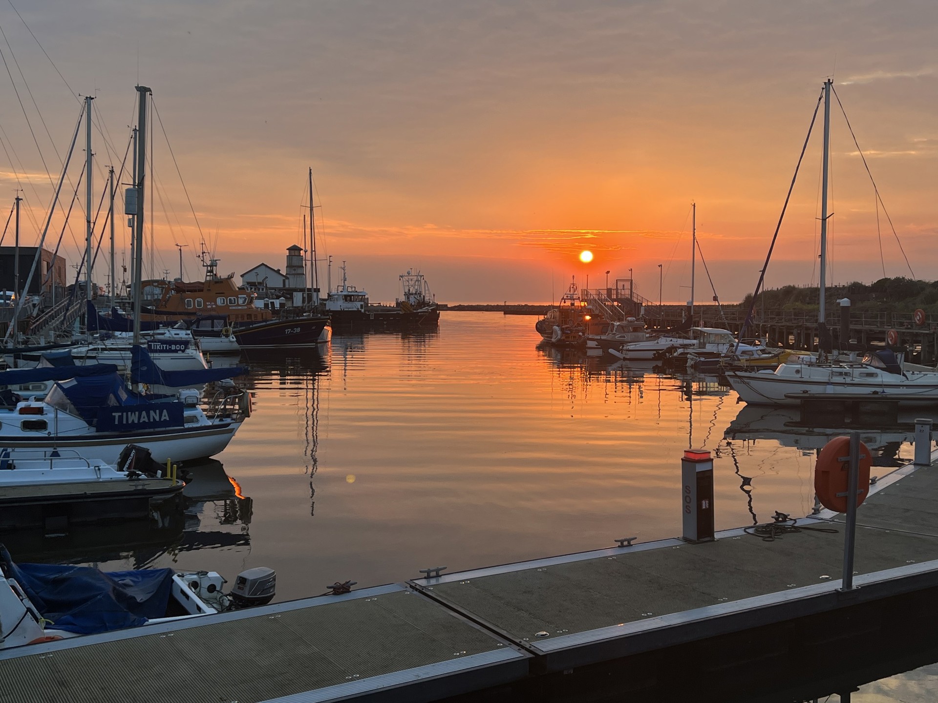 Background image - Girvan Harbour Sunset